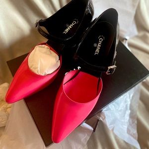 💖💖 Chanel Patent Leather Mary Jane Wedge Heel